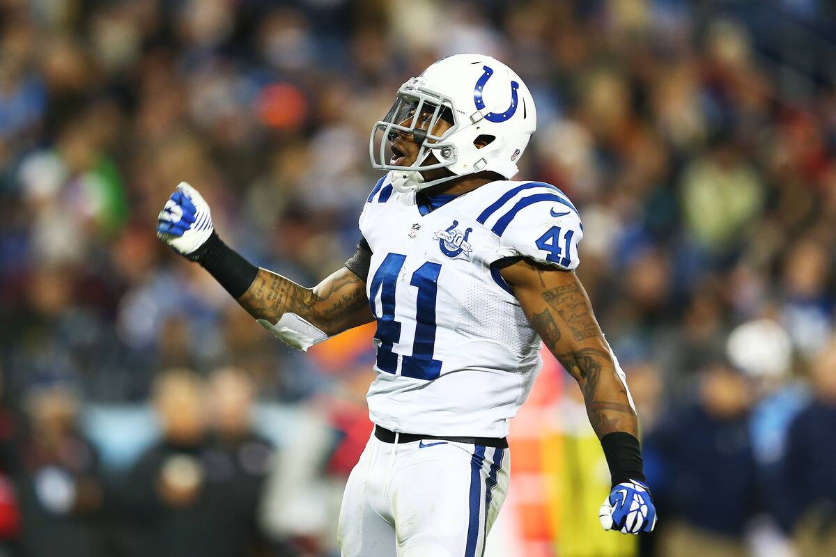 Indianapolis Colts v Tennessee Titans