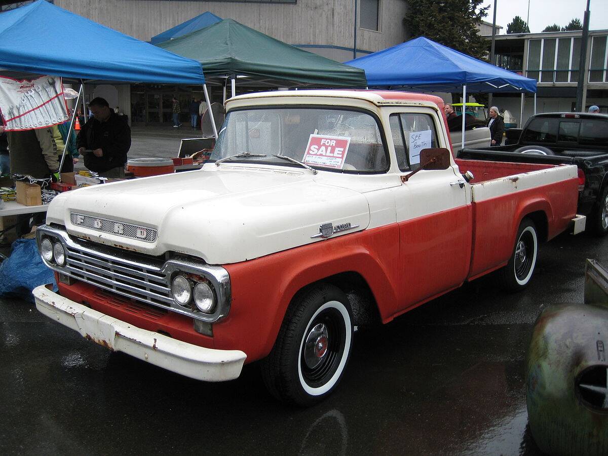 1200px-1959_Ford_F-100