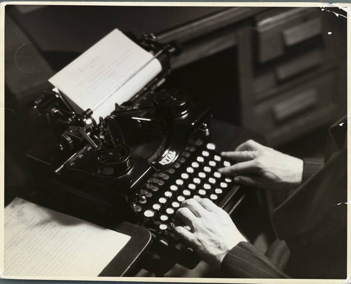 Hands on Manual Typewriter