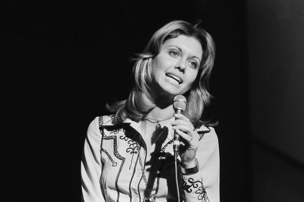 Olivia-Newton-John-39300