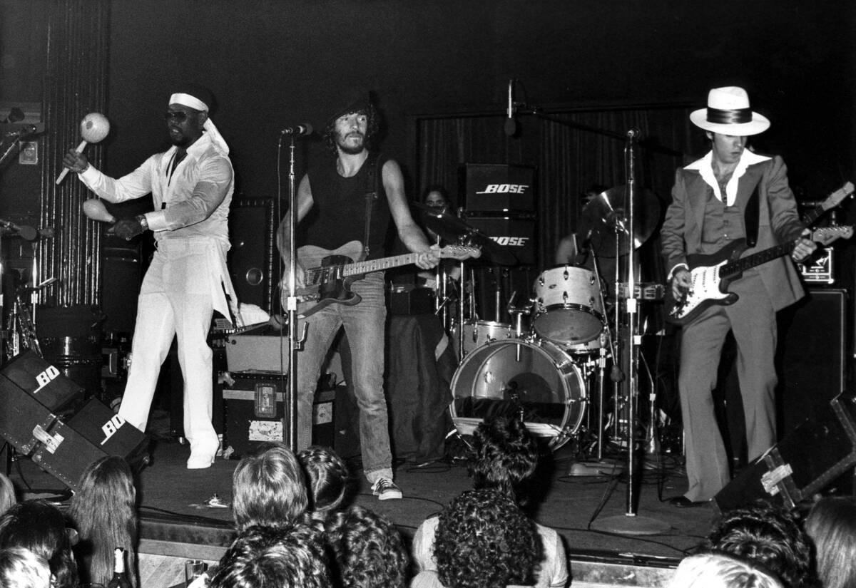 Photo of Bruce SPRINGSTEEN and LITTLE STEVEN and Clarence CLEMONS and Steven VAN ZANDT