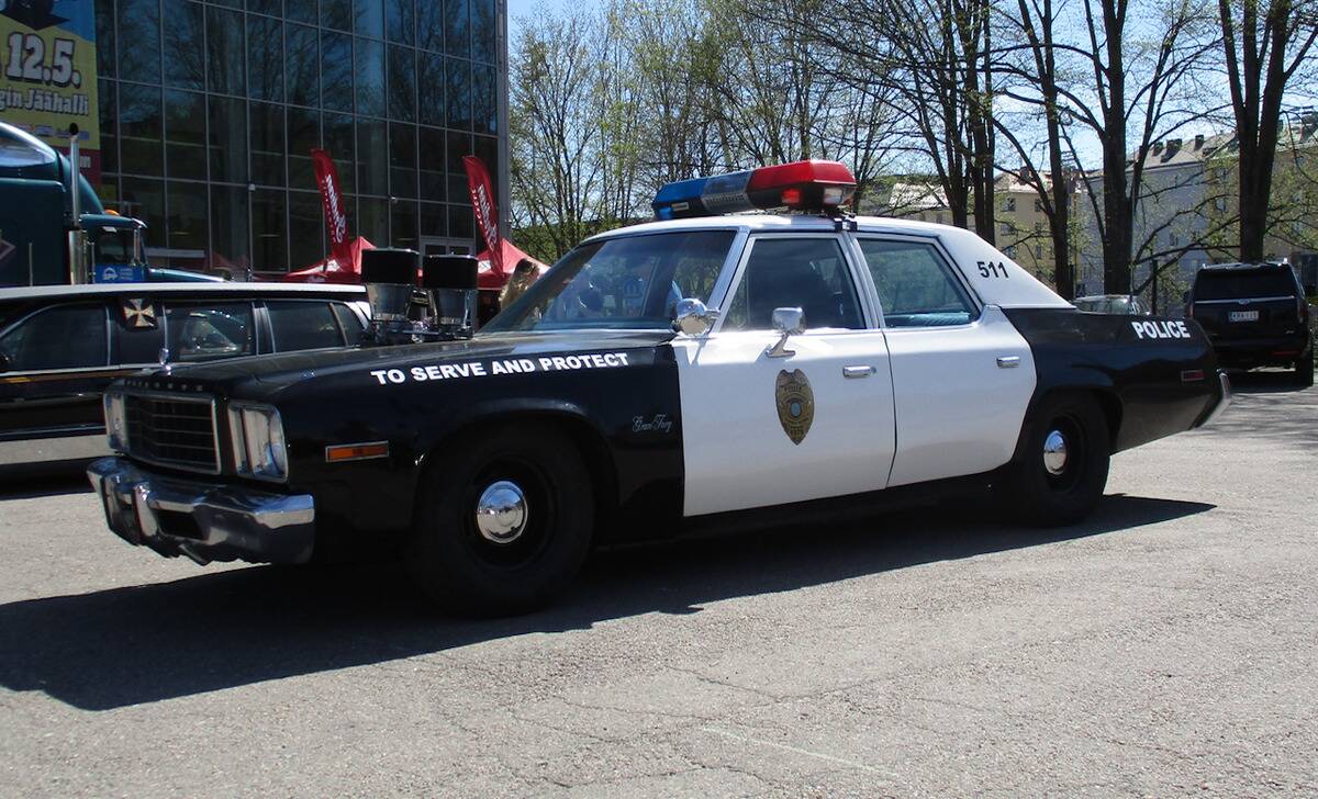 Plymouth_Gran_Fury_police_car