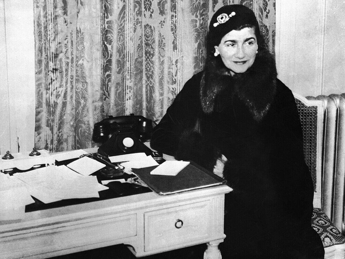 Fashion : Coco Chanel In London