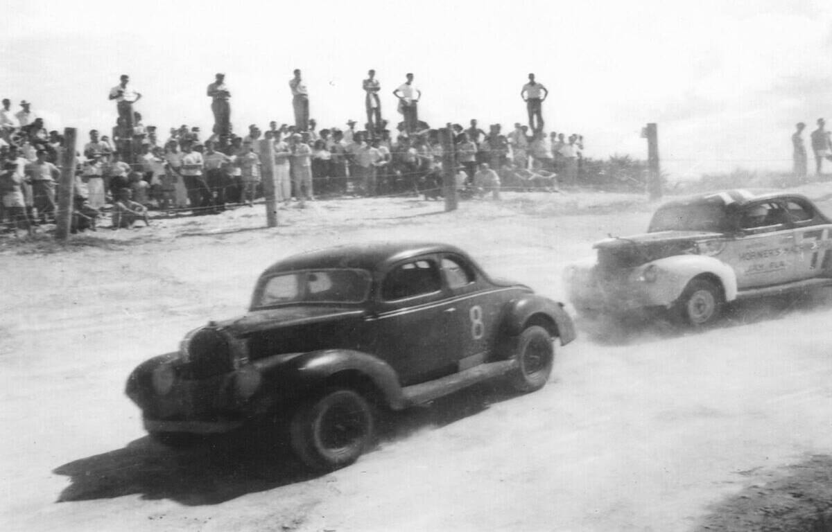 1948-nascar-race-on-daytona-beach-35540
