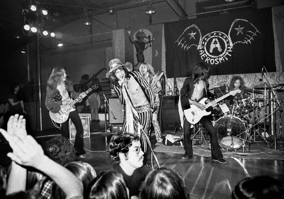 Aerosmith Performs 1973
