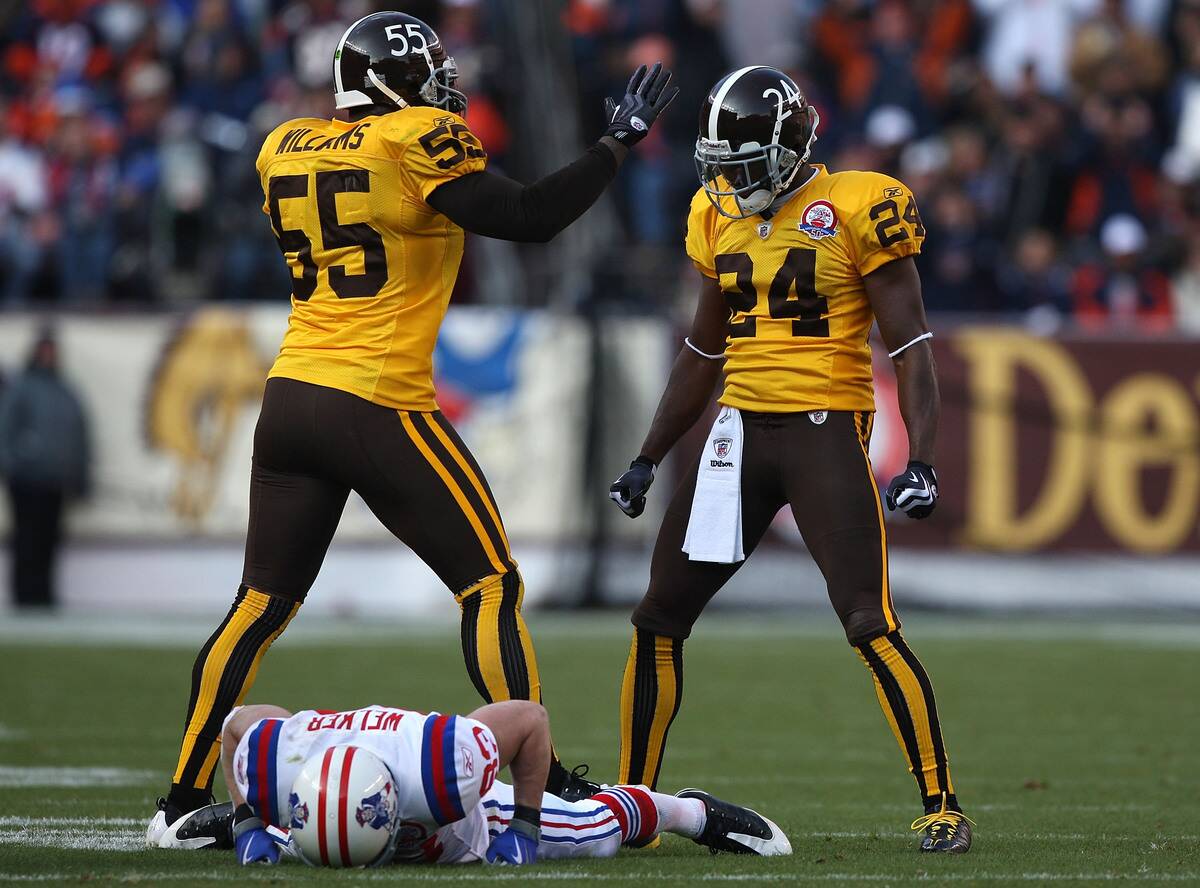 New England Patriots v Denver Broncos