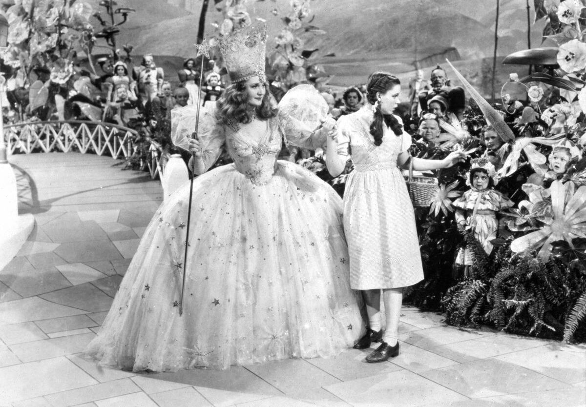 Dorothy & Good Witch In Oz