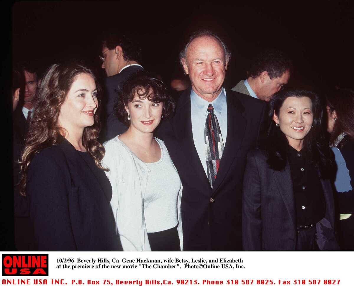 10/2/96 Beverly Hills, CA Gene Hackman, wife Betsy, Leslie, and Elizabeth at the premiere of his new