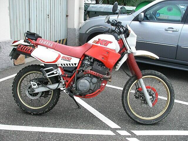 Yamaha_XT600_ côté_droit