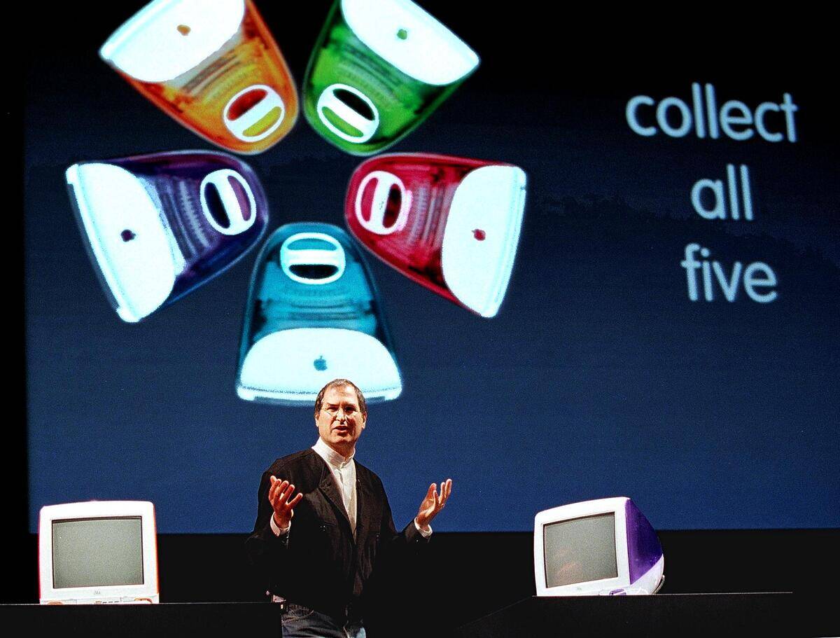 Apple Computer interim CEO Steve Jobs introduces n