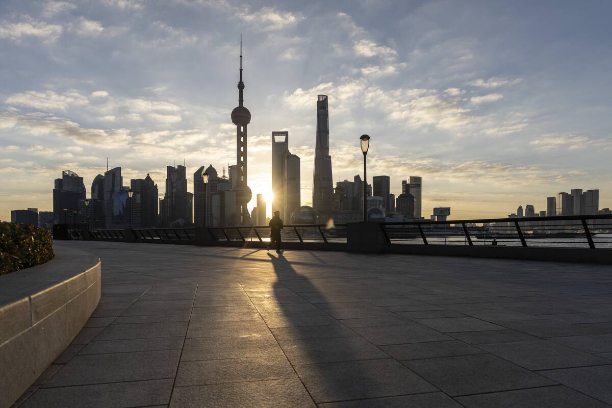 General Economy In Shanghai As Xi Says China's 2024 GDP Growth Set to Hit Target of Around 5%