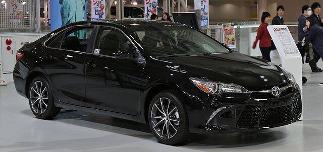 2015_Toyota_Camry_XSE