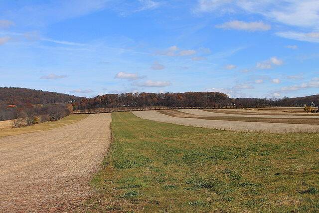 Field_in_Roaring_Creek_Township,_Columbia_County,_Pennsylvania_1