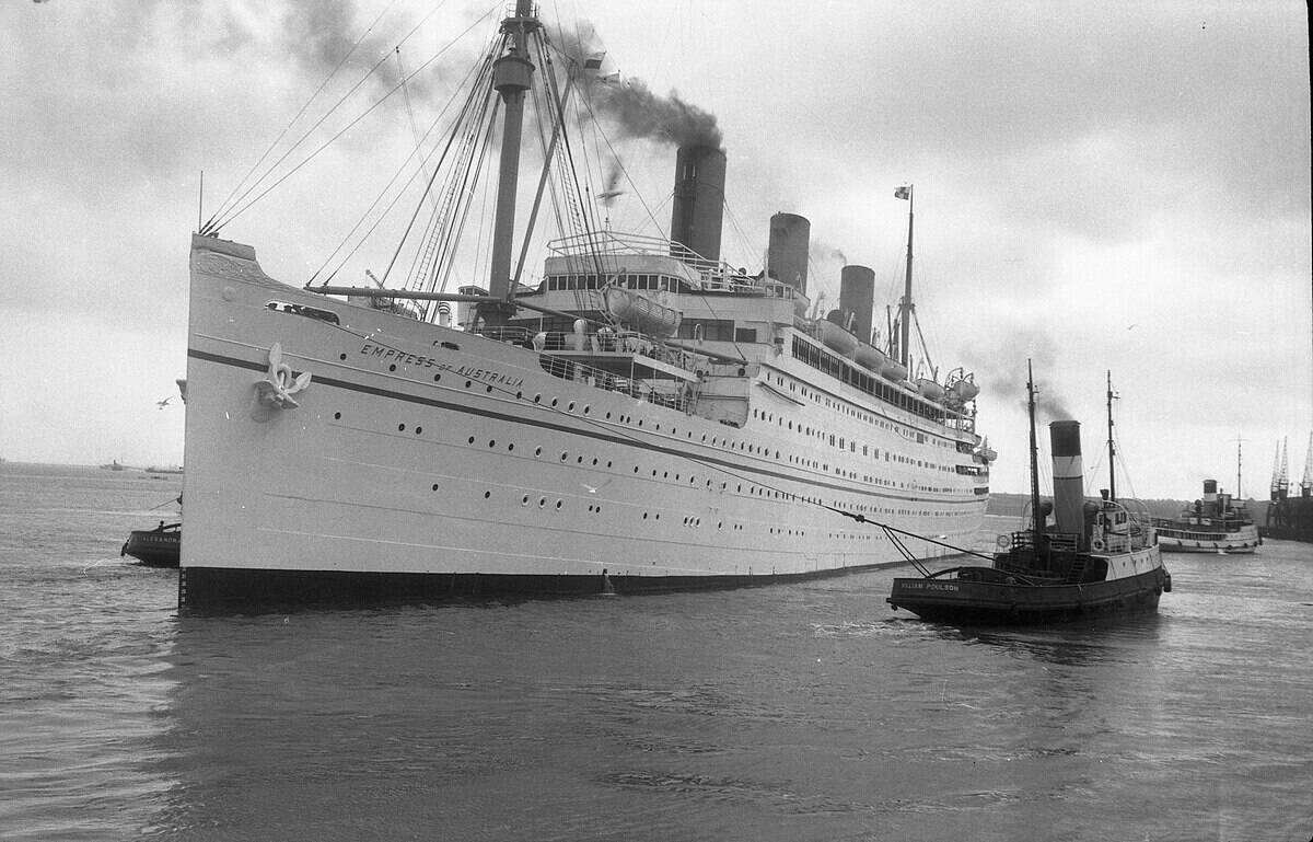 RMS_Empress_of_Australia