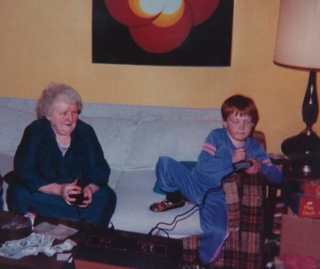 christmas-1983-my-grandmother-gives-me-the-atari-2600-v0-2hec3yz9at8e1