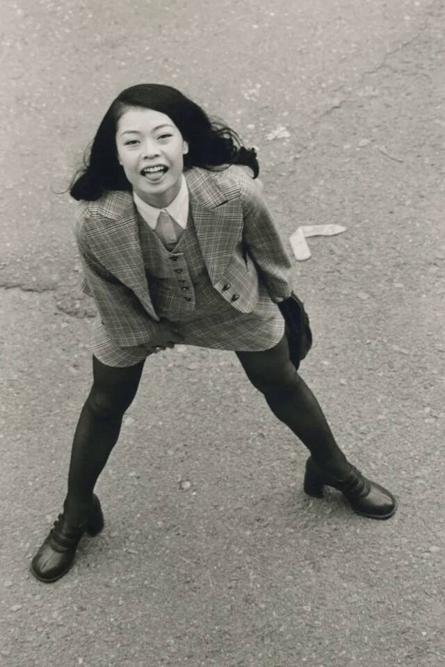 in-1974-masahisa-fukase-photographed-his-wife-yōko-wanibe-v0-twbuy87o1lae1