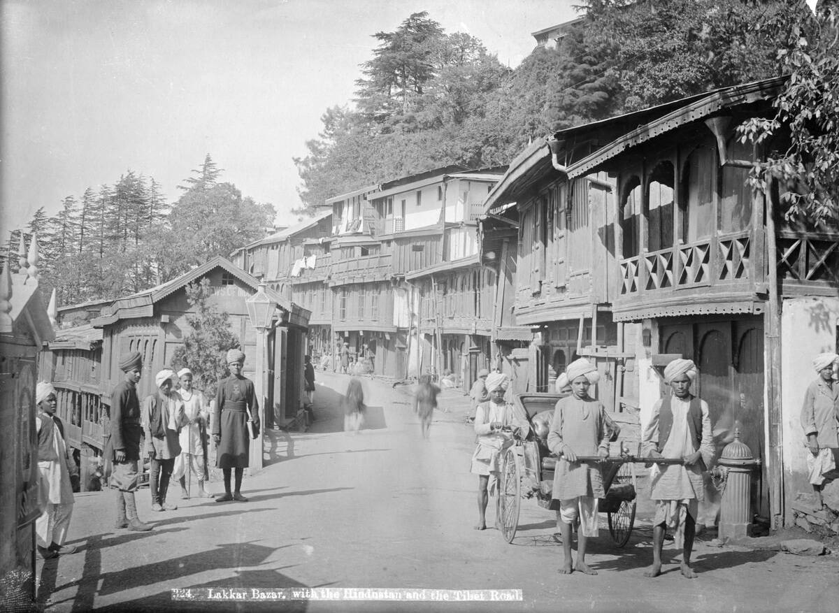 Lakkar Bazaar, with the Hindustan and the Tibet road, Simla, India, 20th century.