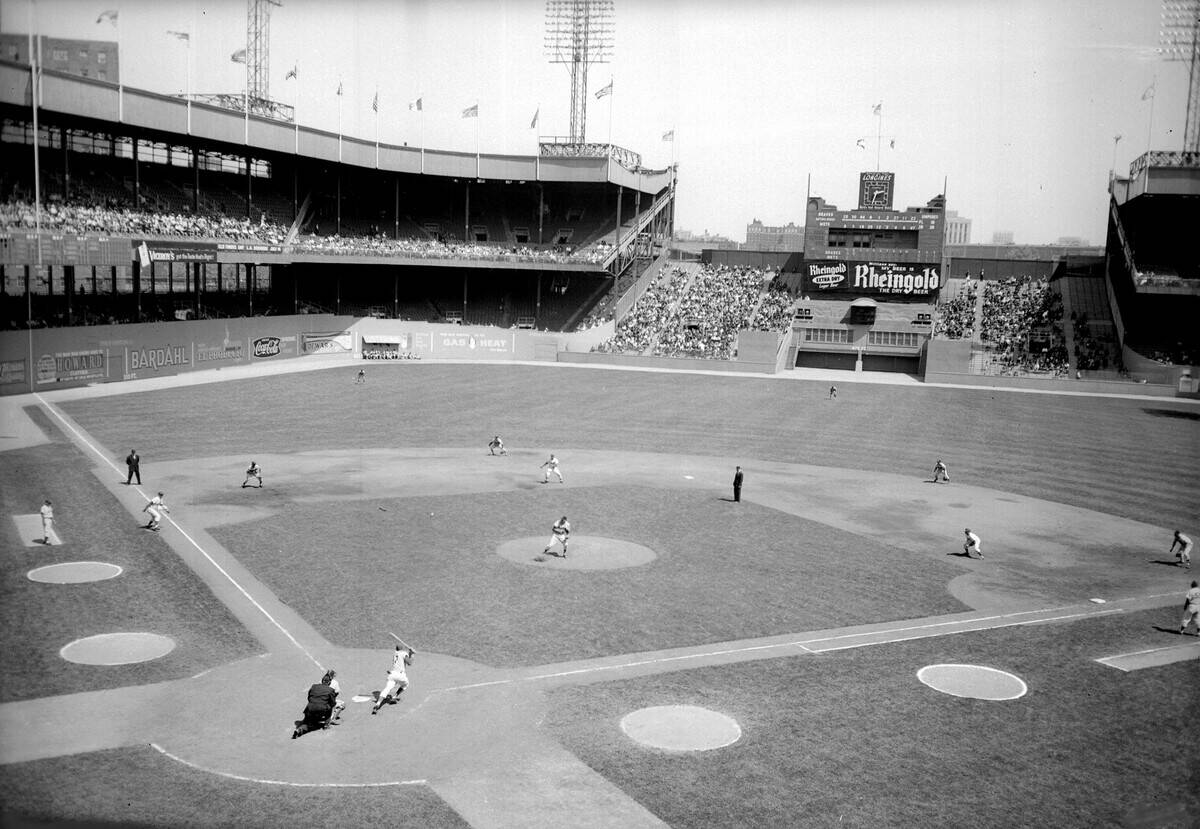 The Boston Braves and the New York Mets meet at Polo Grounds