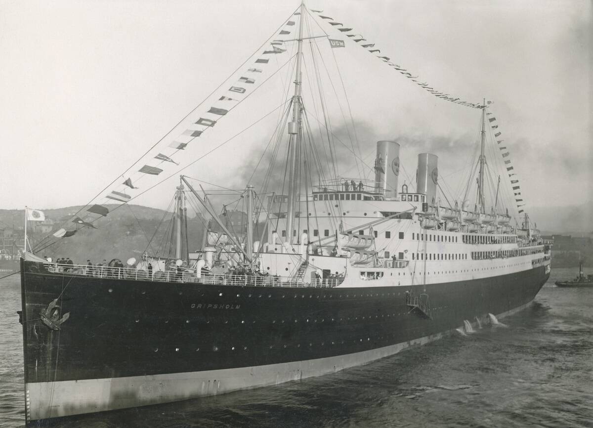 The year is 1925. Swedish American line ship M/S Gripsholm leaving Gothenburg harbor on her maiden voy...