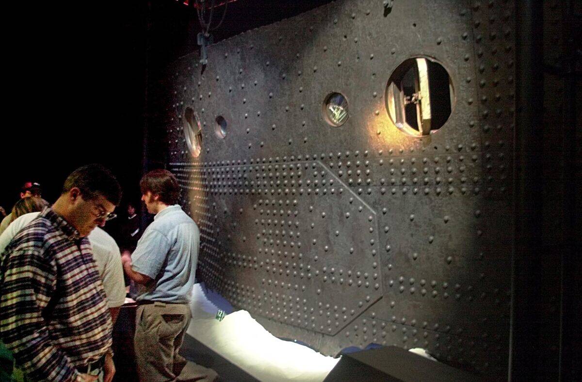 US-TITANIC-EXHIBIT 07