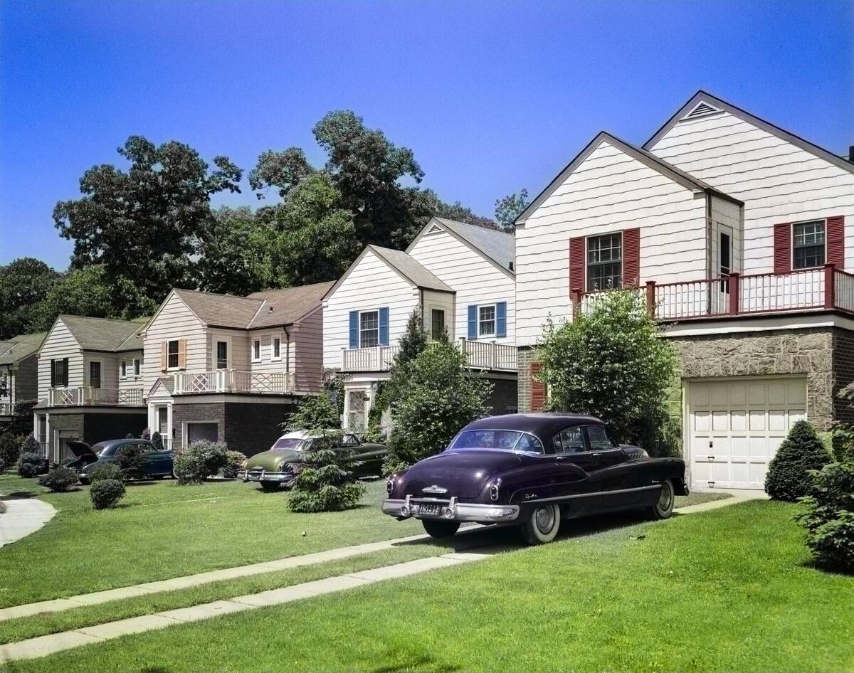 1950s Suburban Street Of Ty...