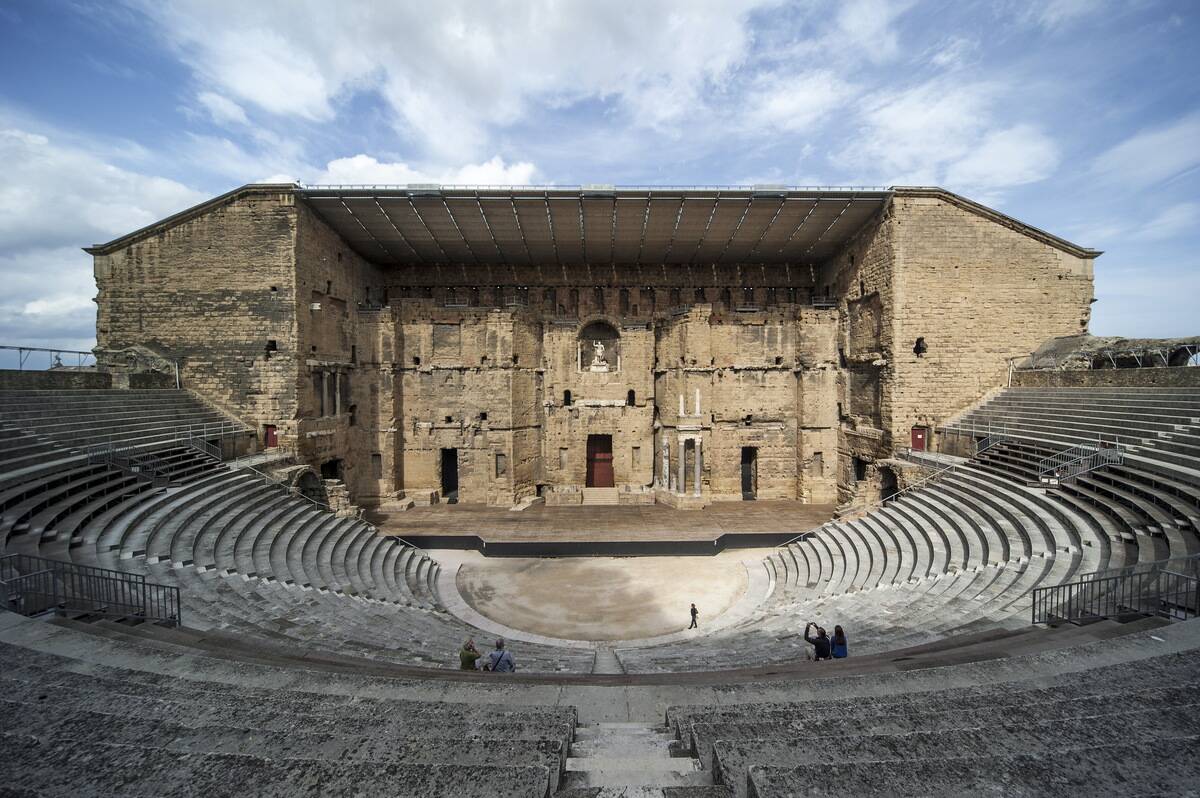 Auditorium and scaenae frons of the Roman Theatre antique d'Orange / Ancient Theater of Orange