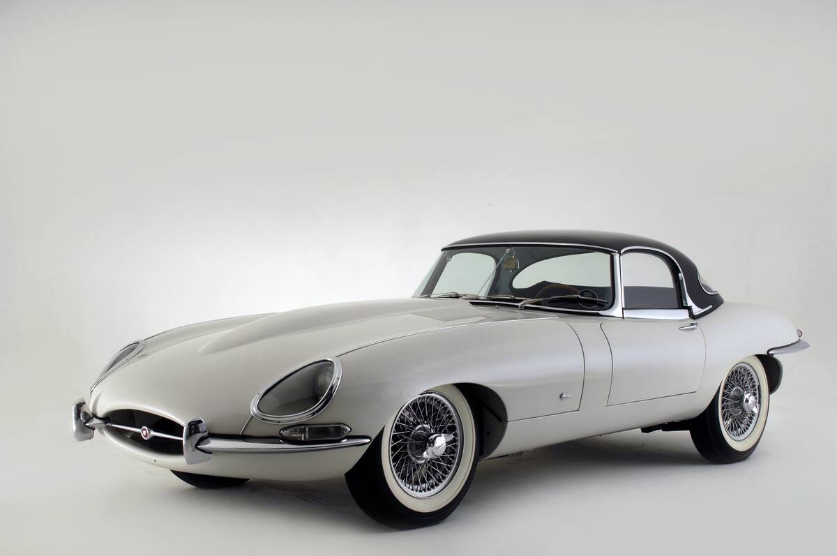 Jaguar E type 1961