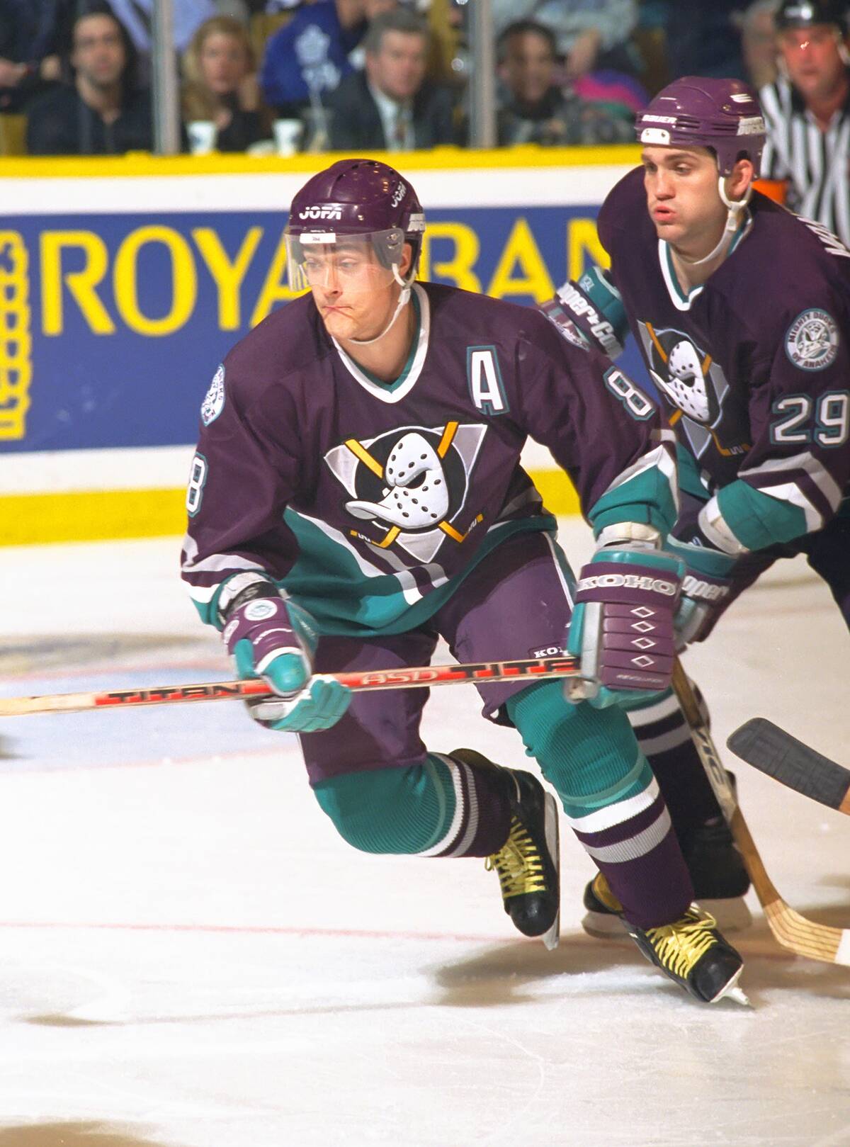 Mighty Ducks of Anaheim v Toronto Maple Leafs