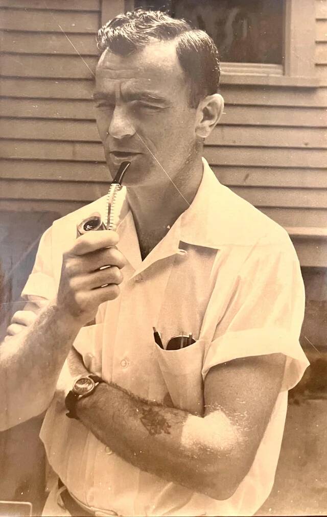 my-grandpa-in-1967-at-33-years-old-v0-iqkcslklly1e1