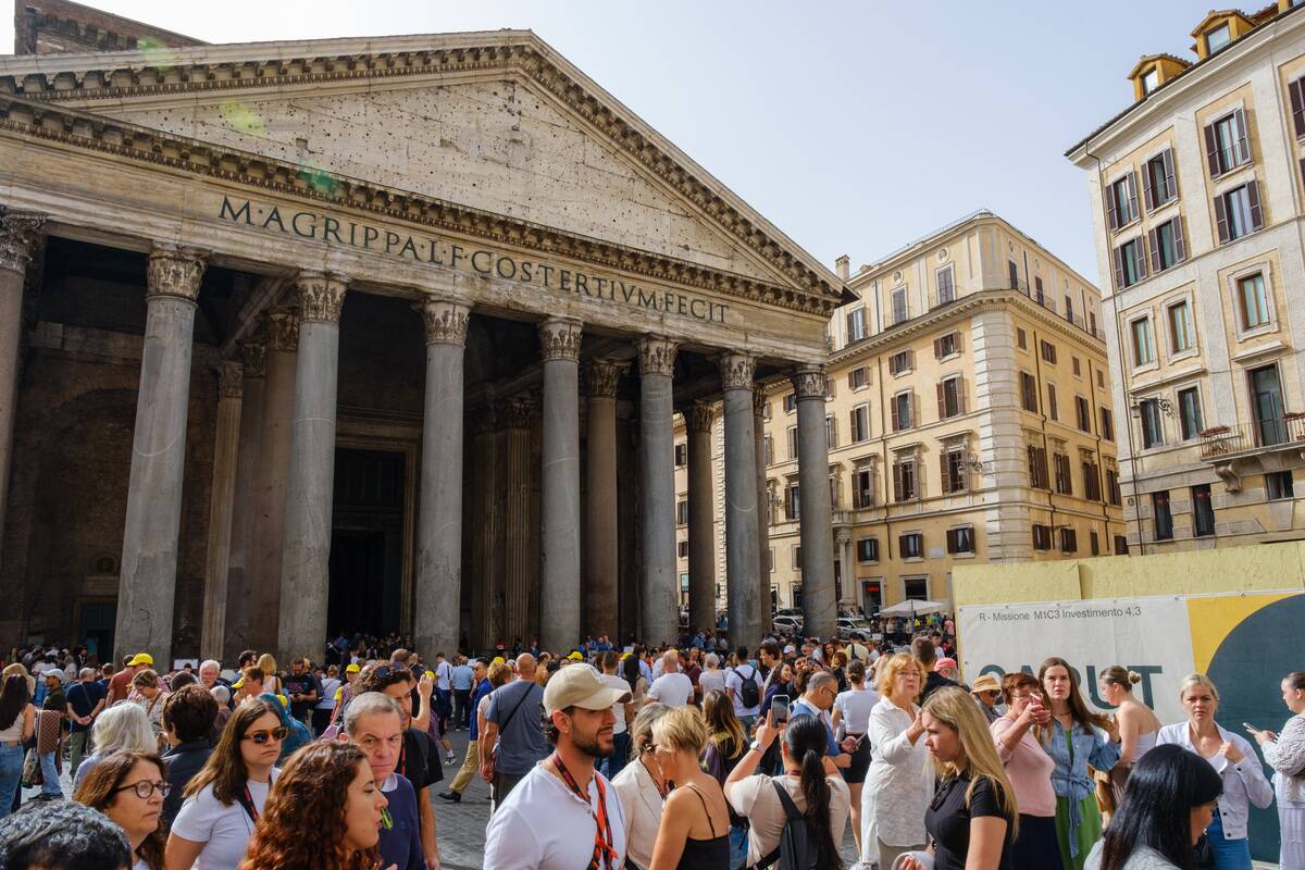 Pantheon square