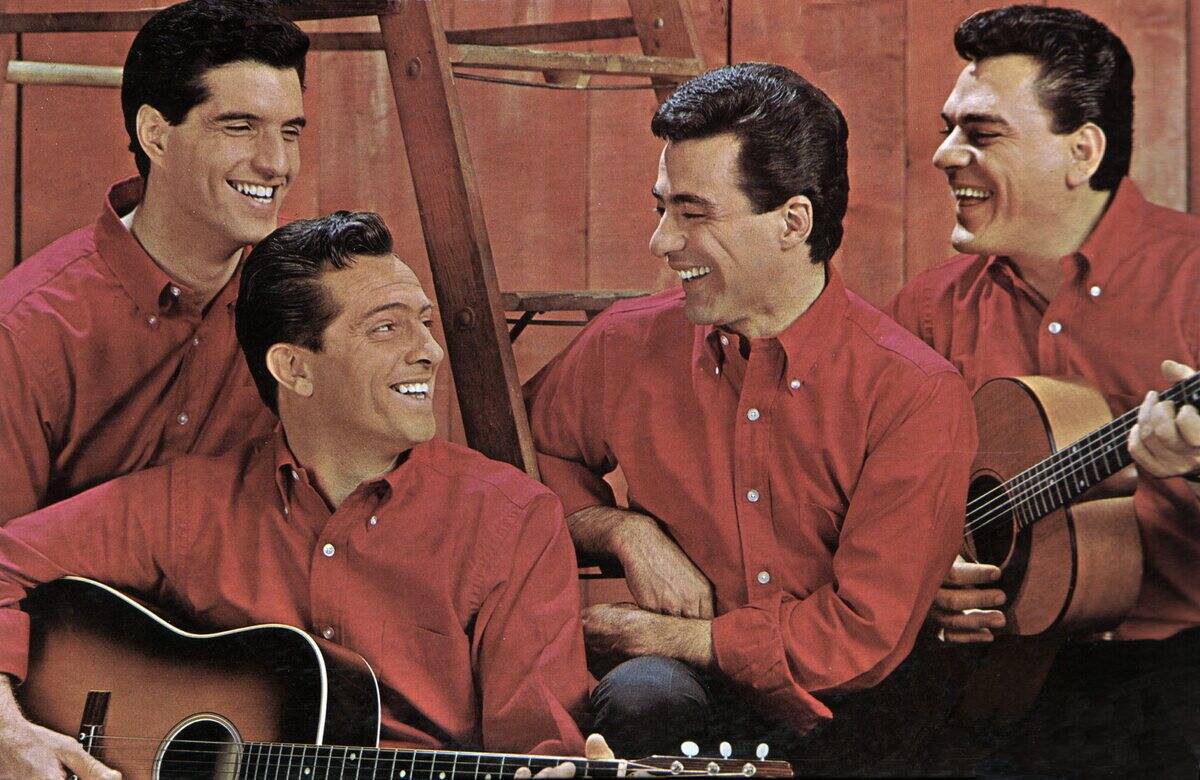 Photo of Frankie VALLI and FOUR SEASONS