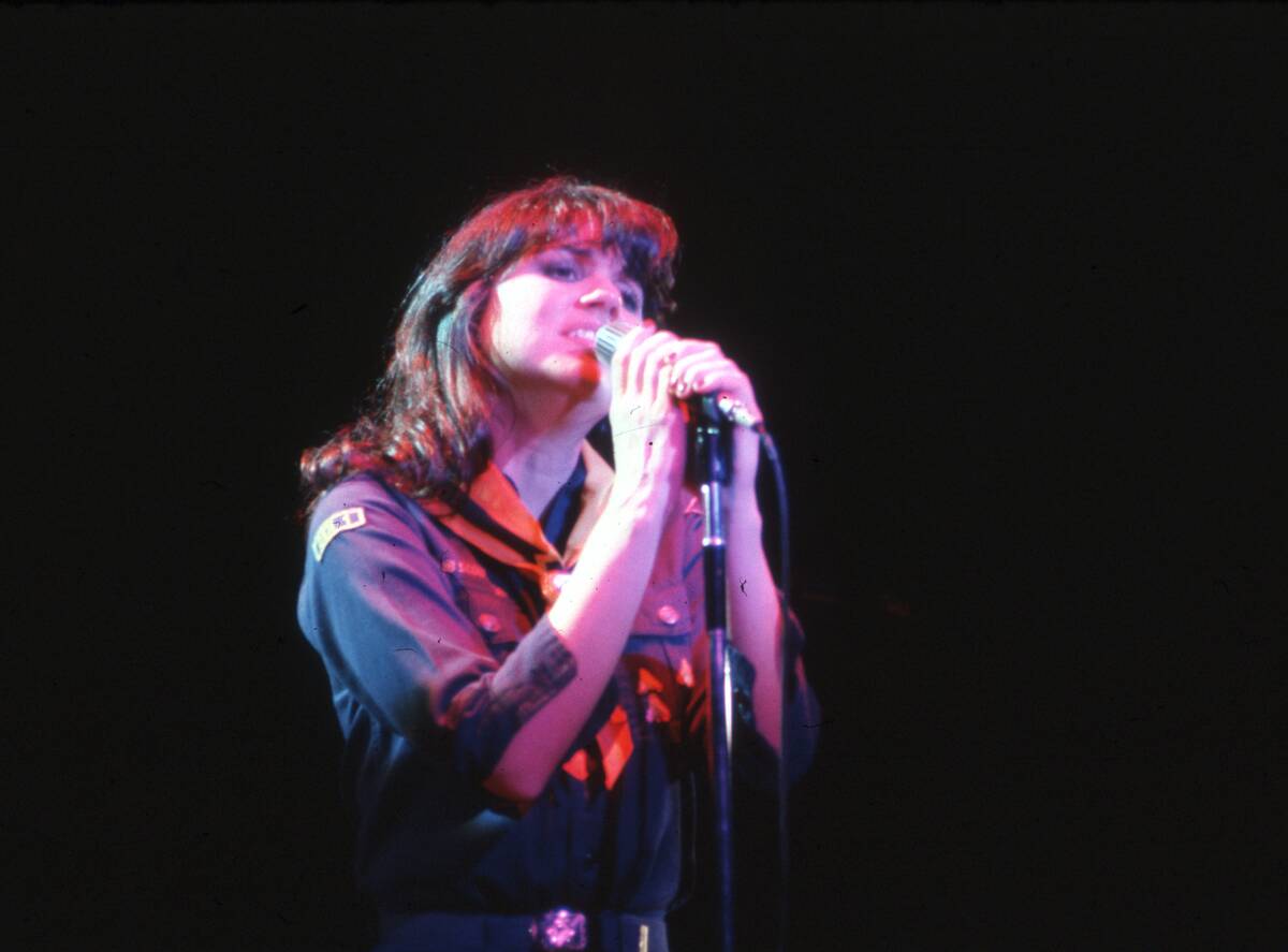 Photo of Linda Ronstadt