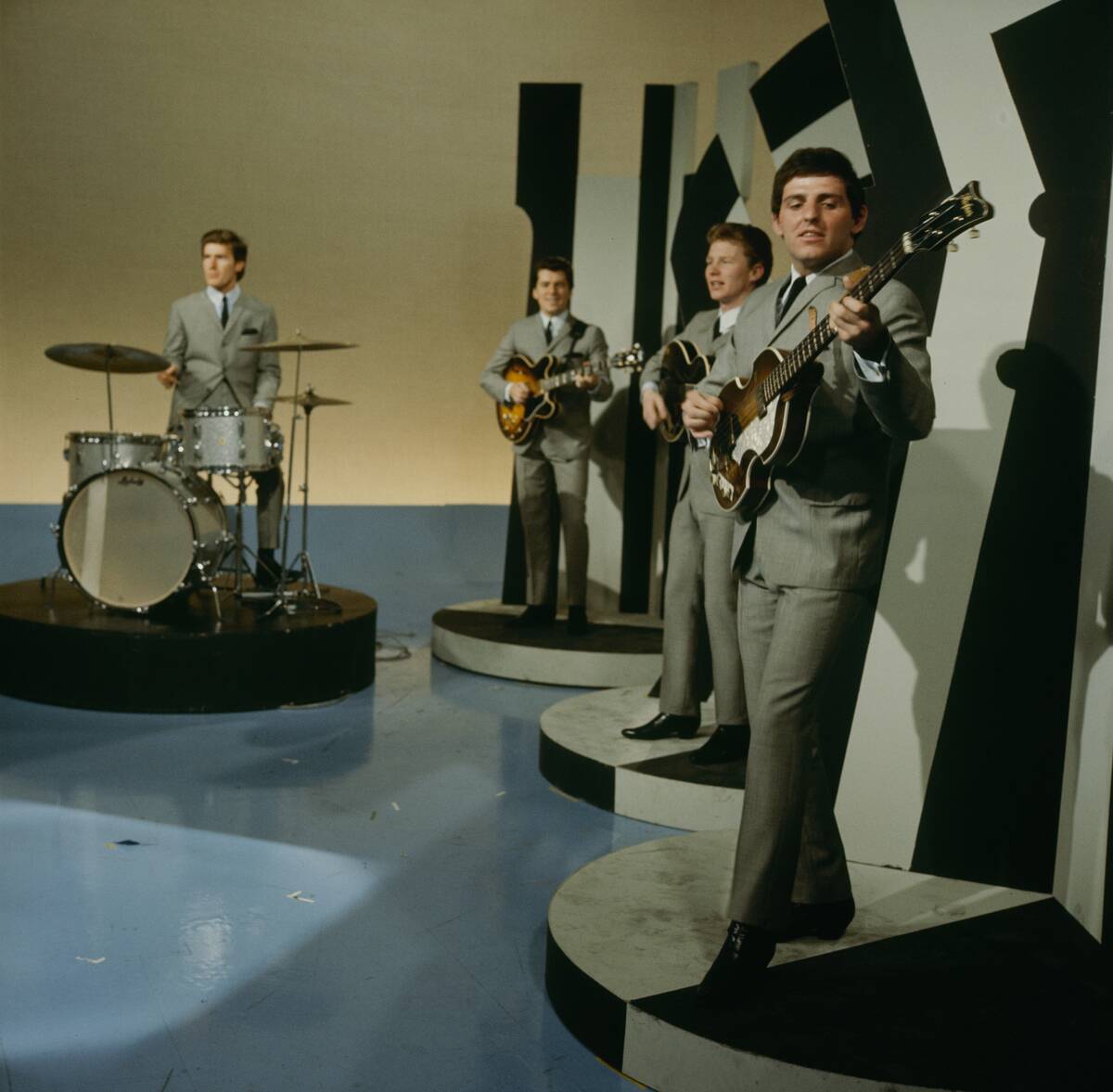 The Searchers Perfom On Tv Show