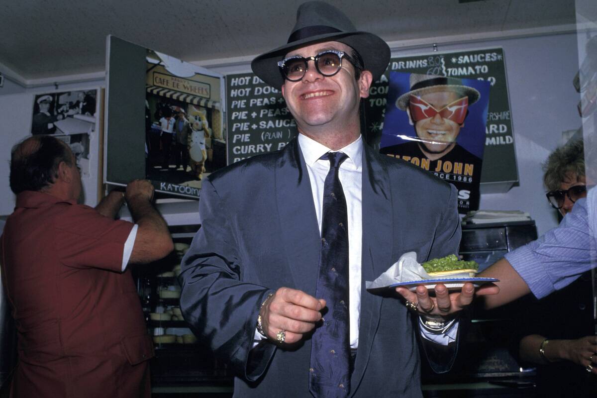 Elton John at Harry's Cafe De Wheels