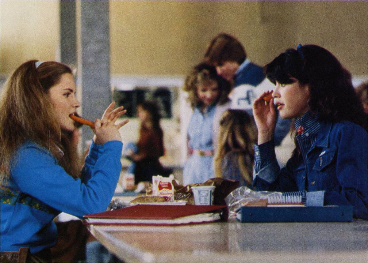 fast-times-at-ridgemont-high_rERy78