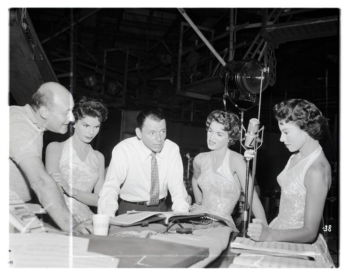 FRANK SINATRA (C) WITH THE MCGUIRE SISTERS