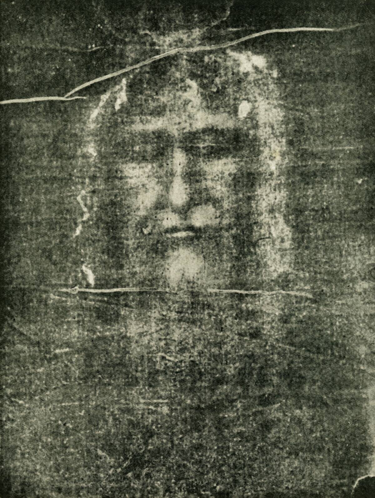 Is The Visible Image Upon The Holy Shroud A Photograph Of Christ?