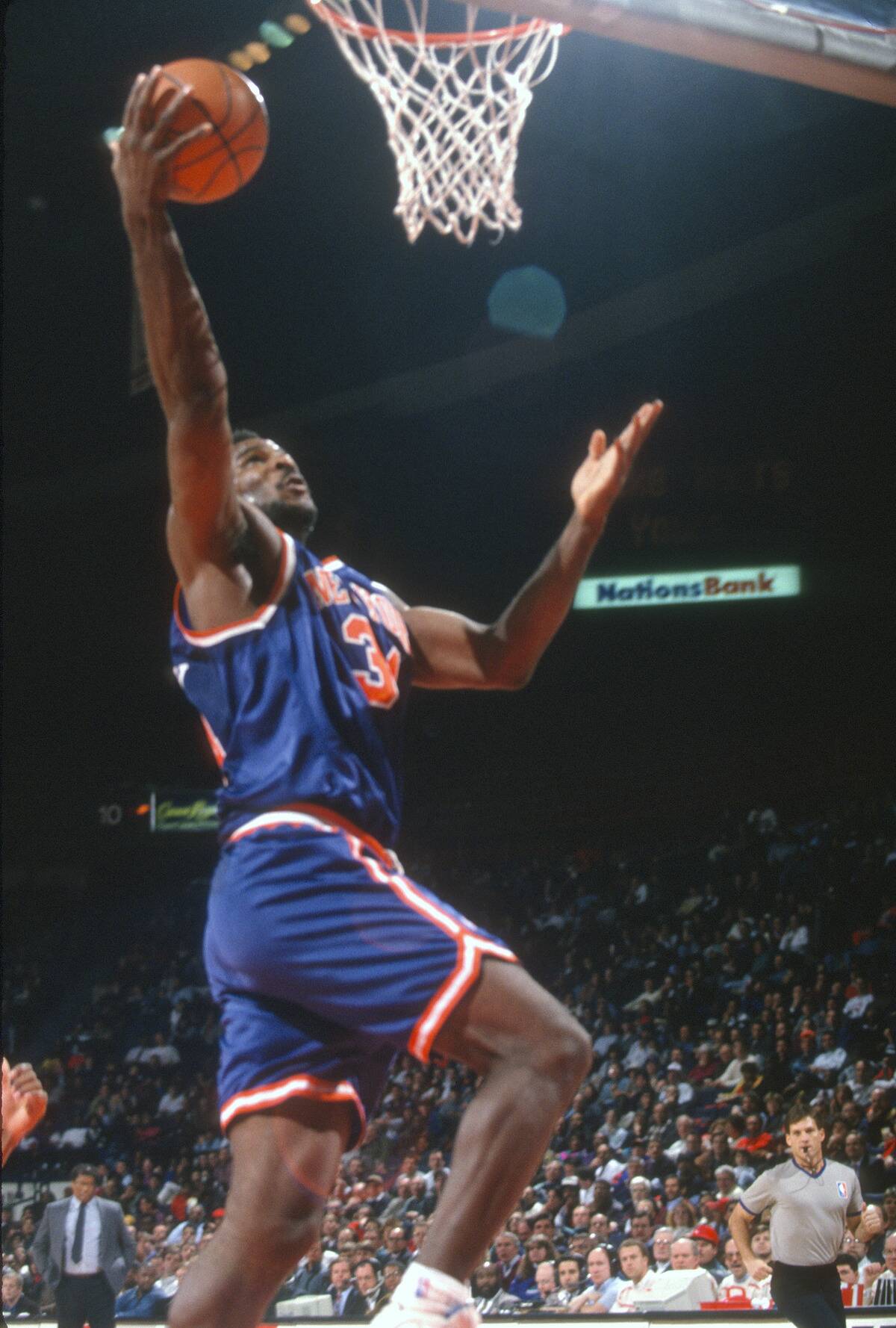New York Knicks v Washington Bullets