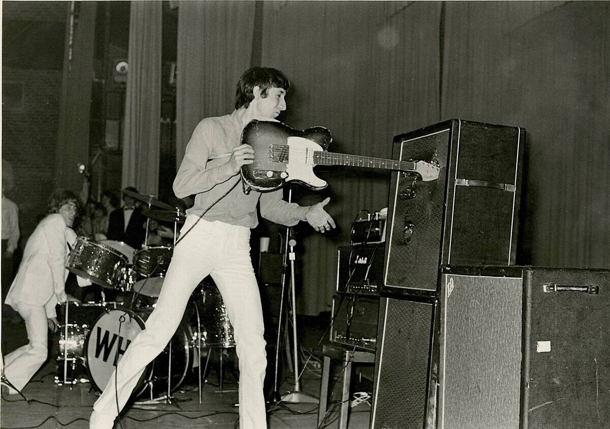 Pete Townshend Smashes Equipment