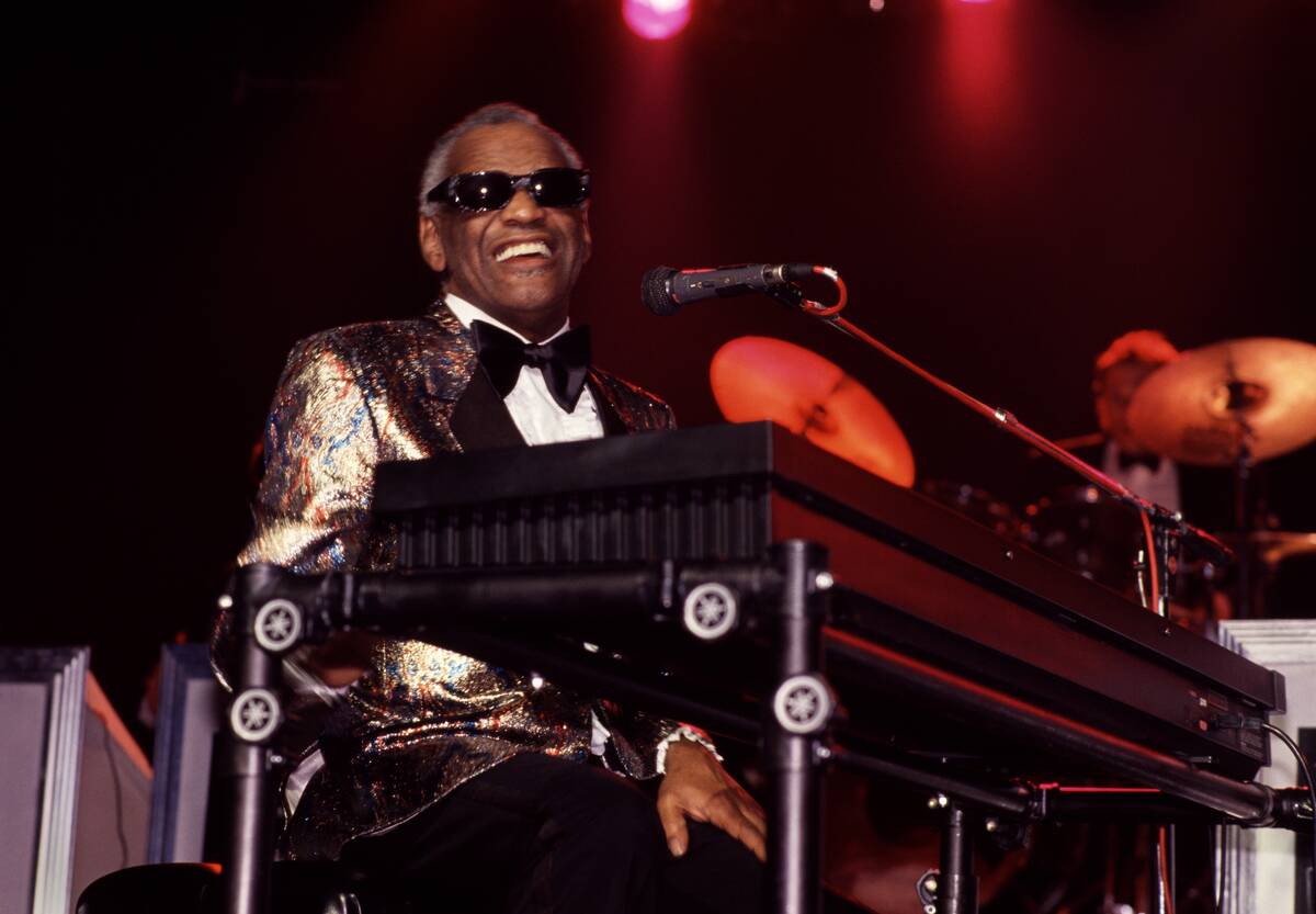Ray Charles Performs At The Casino Do Estoril