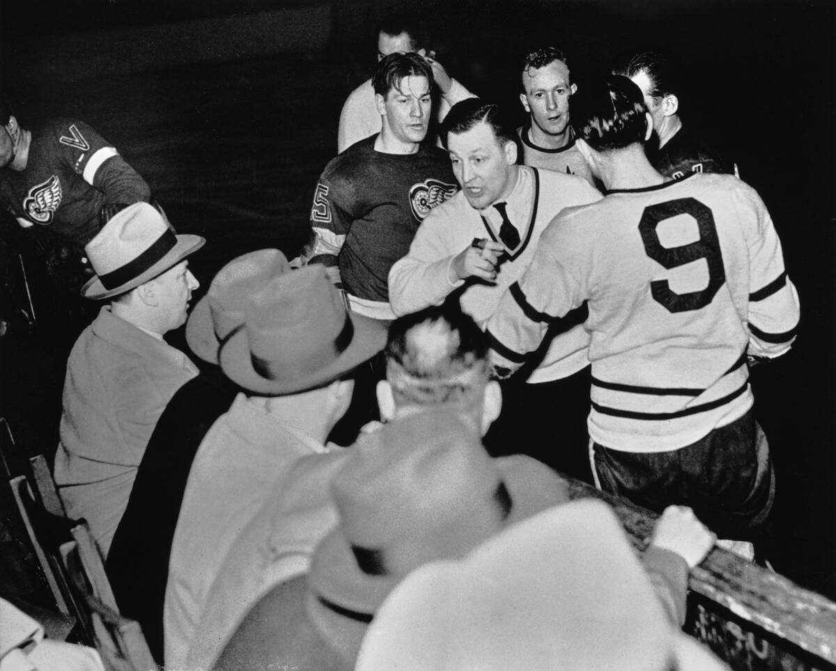 Red Wings Vs Maple Leafs, 1942
