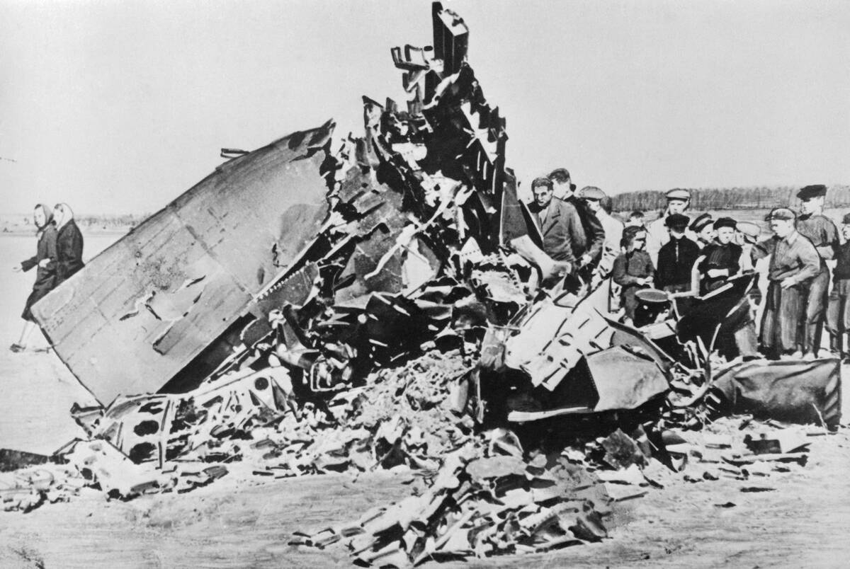 Russian People Viewing U-2 Spy Plane Wreckage