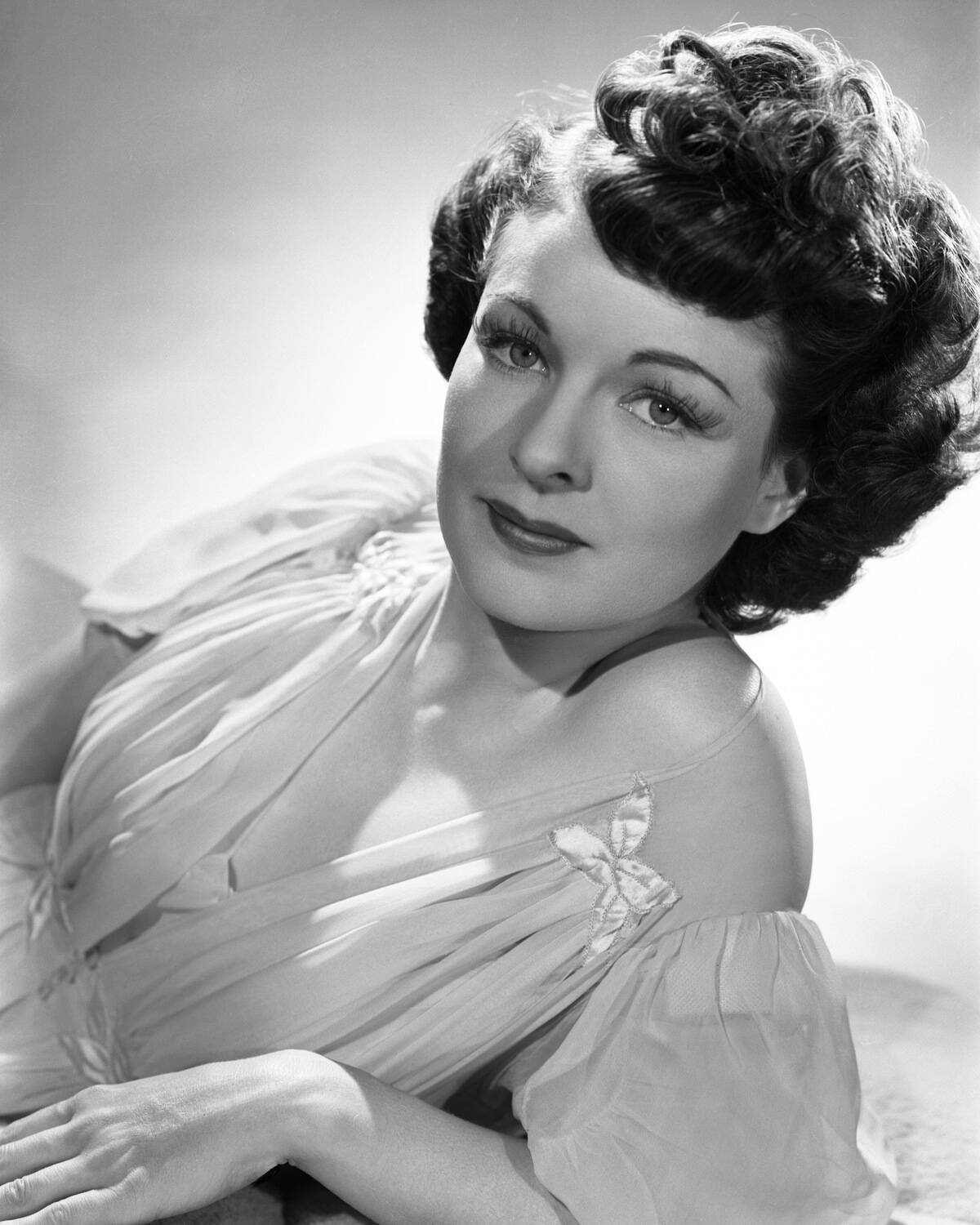 Ruth Hussey