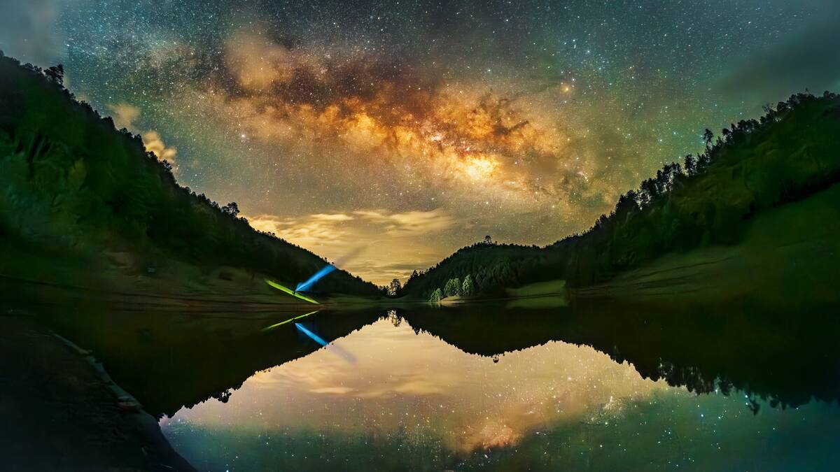 Starry Night Over Mountain And Lake In Yunnan