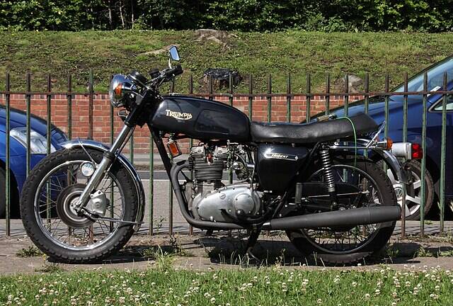 1972_Triumph_Trident_750_(3701747486)