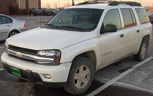 2002-2003_Chevrolet_TrailBlazer_EXT