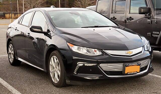 2018_Chevrolet_Volt,_front_2.29.20
