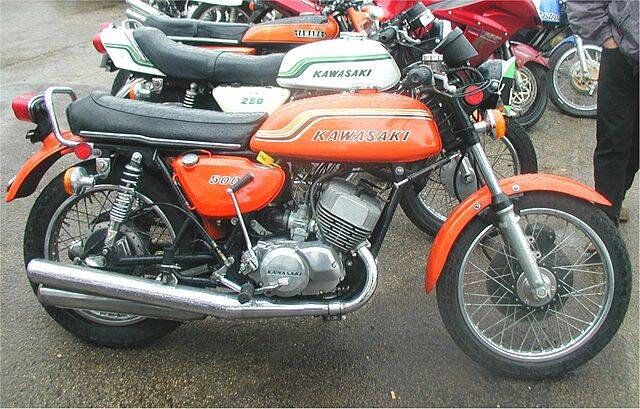 640px-Kawasaki_500_Mach_III_H1B