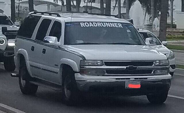 Chevrolet_Suburban_Taxicab_GMT_800