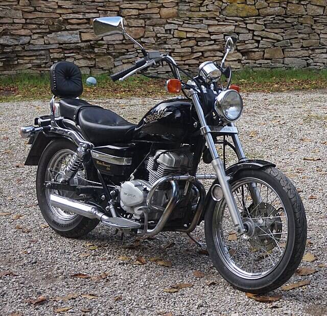 Honda_CA_125_Rebel